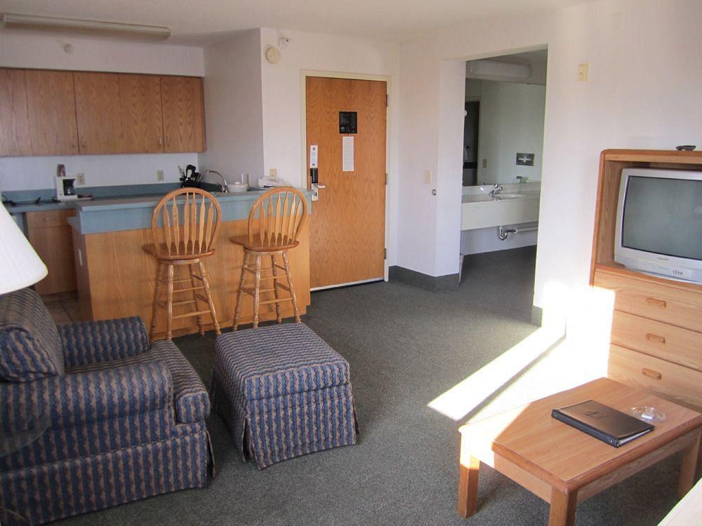 Americinn By Wyndham Minneapolis 2*